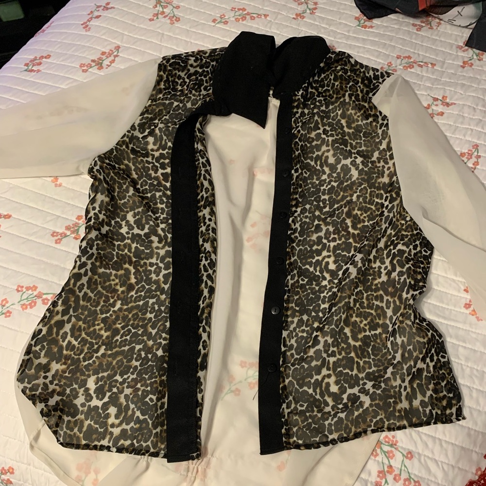White with leopard blouse